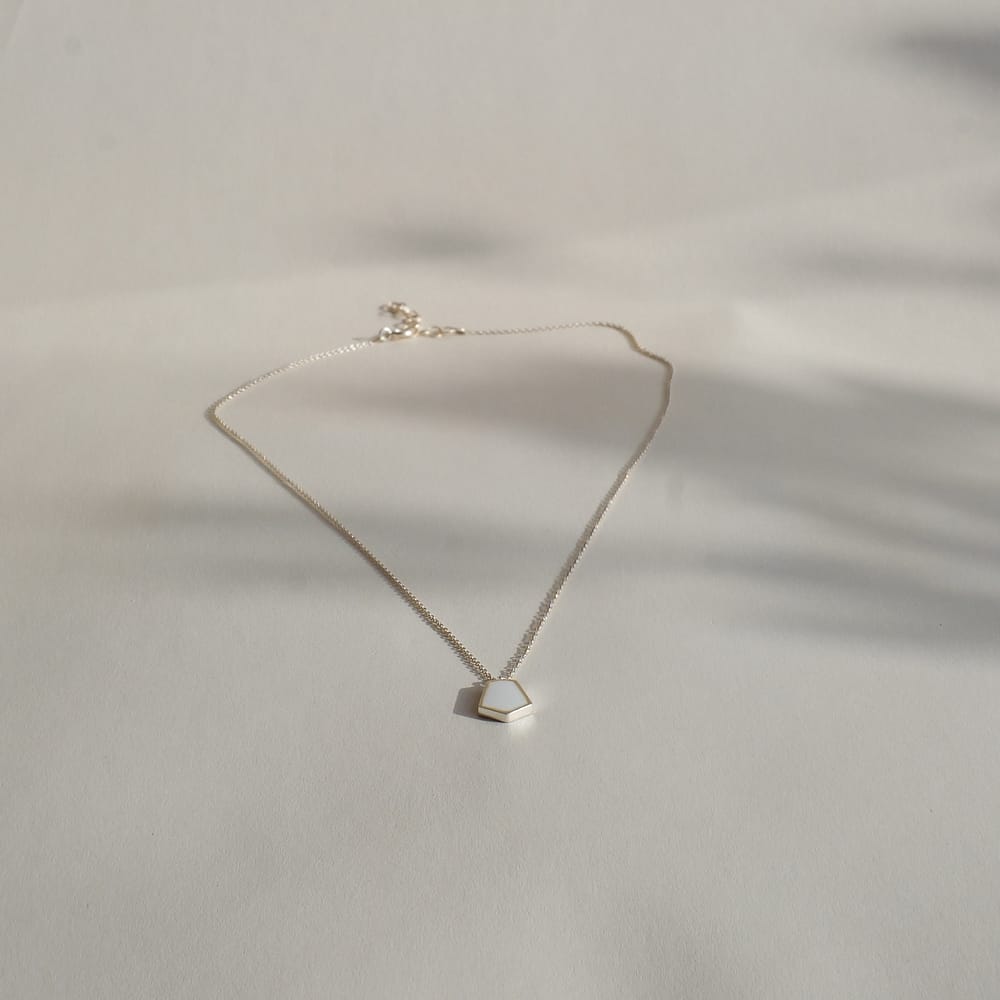 Shield Colour Necklace S