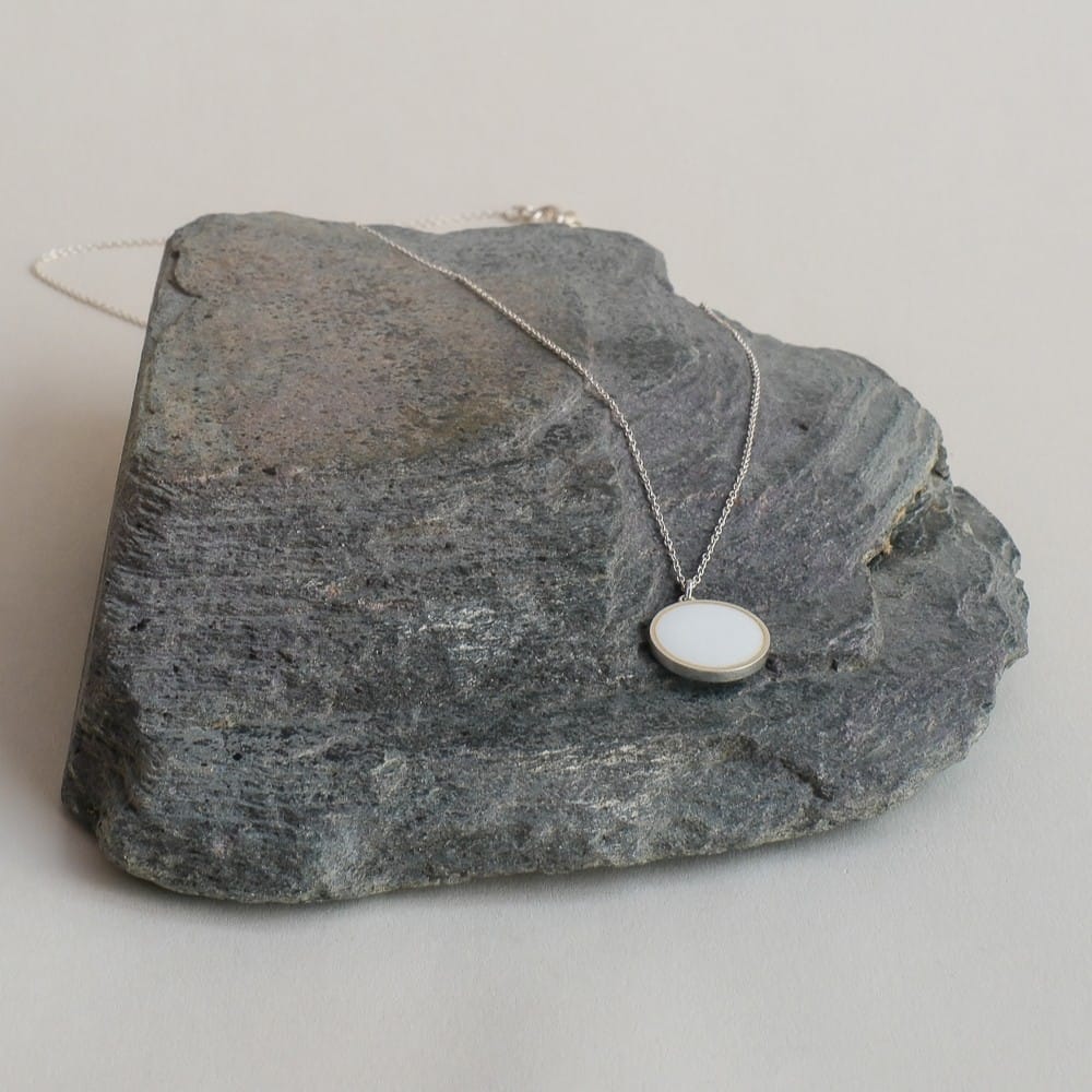 Circle Solo Colour Necklace