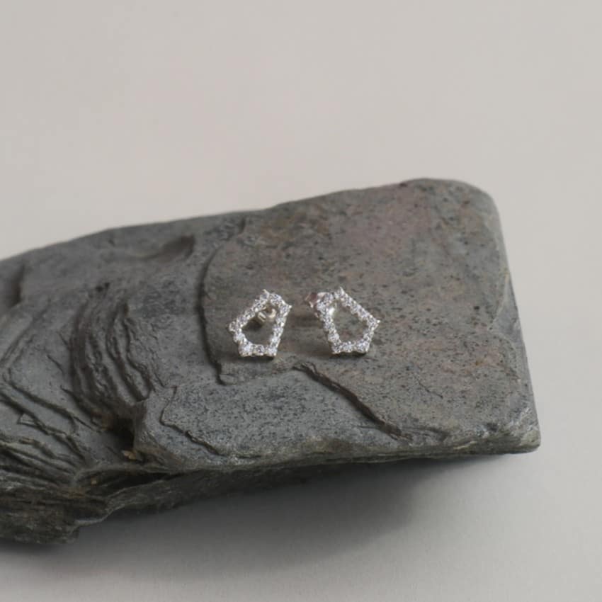 Shield Stone Earrings